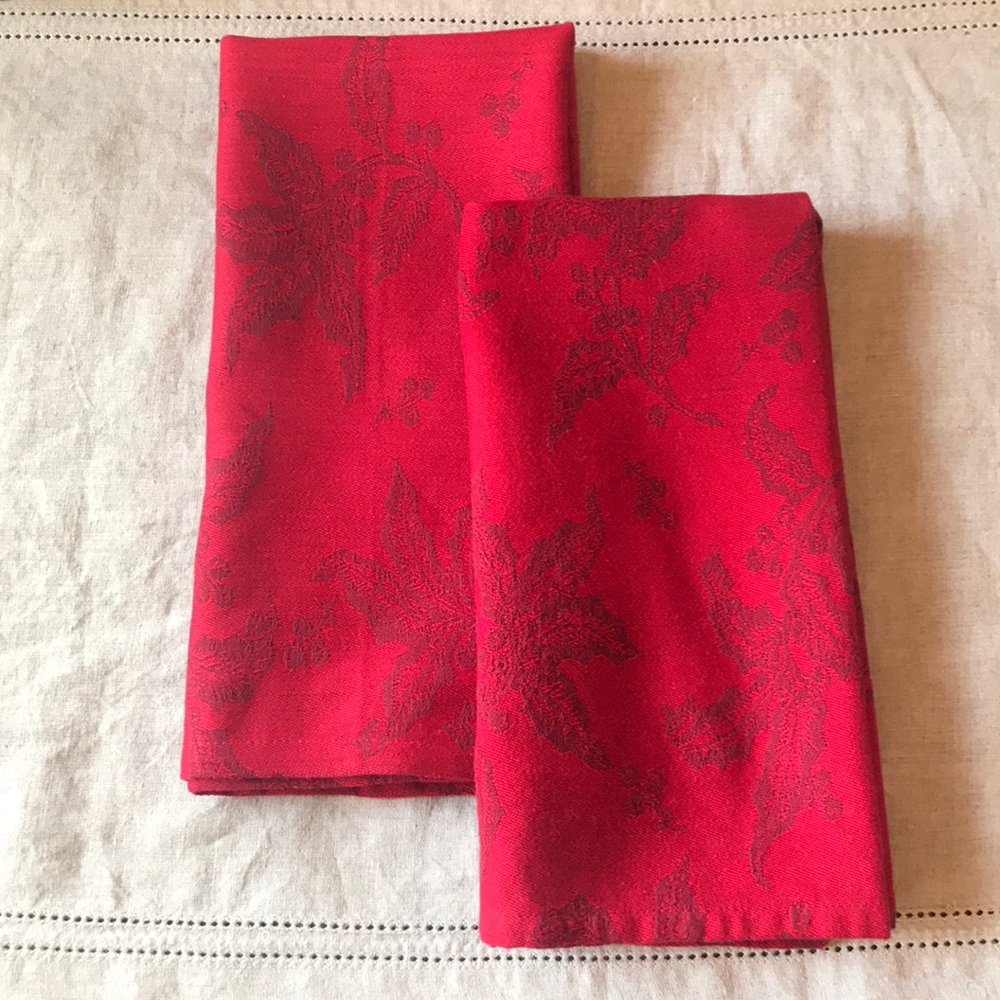 Crate & Barrel Holly Leaf Napkins - Picture 3 of 9